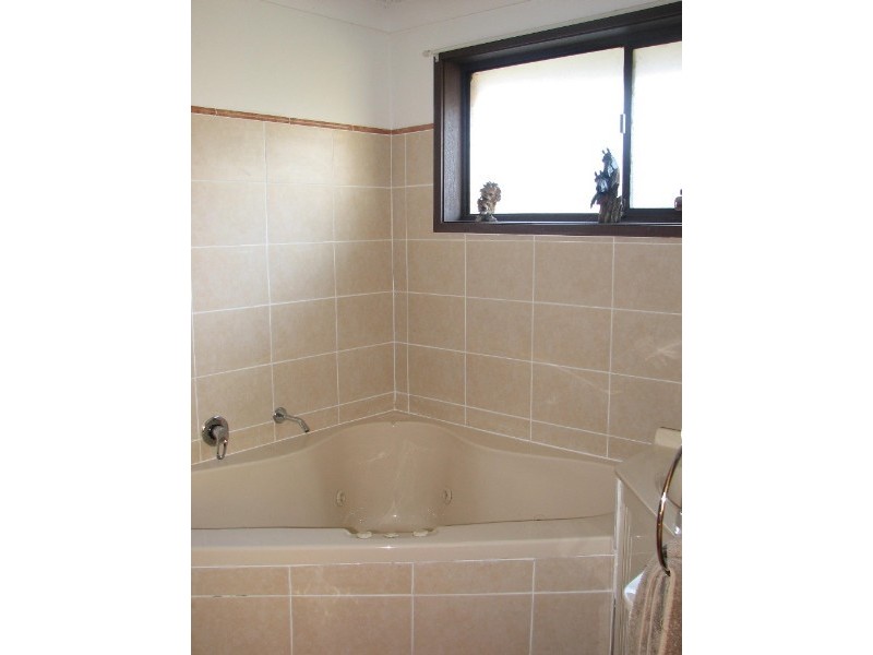 2 Abelia Street, Tahmoor NSW 2573