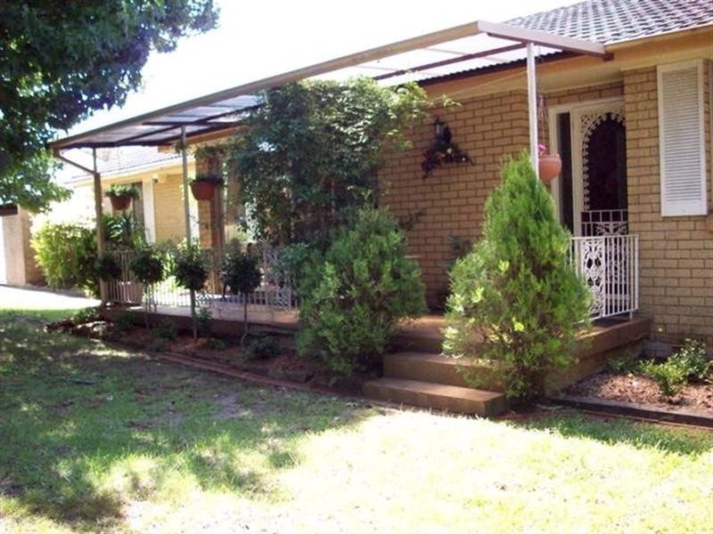 9 Park Street, Tahmoor NSW 2573