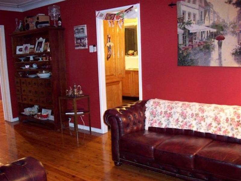 9 Park Street, Tahmoor NSW 2573