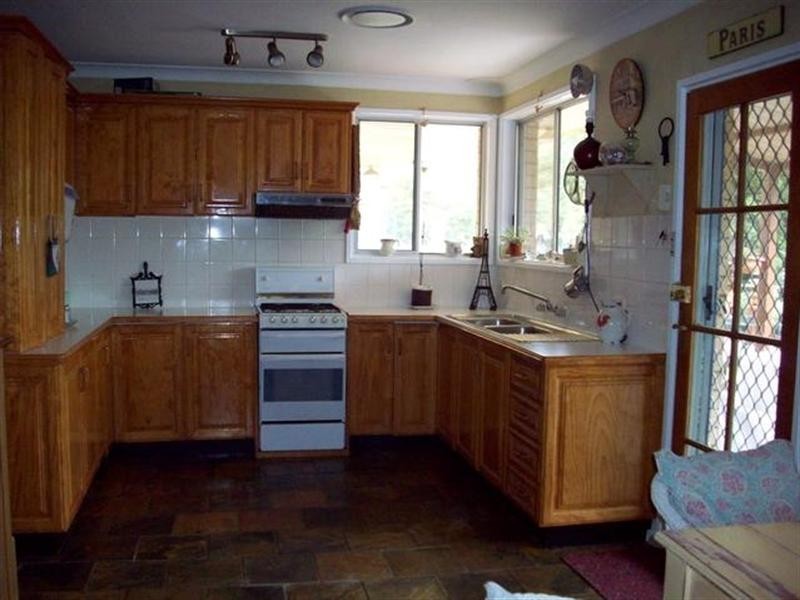 9 Park Street, Tahmoor NSW 2573