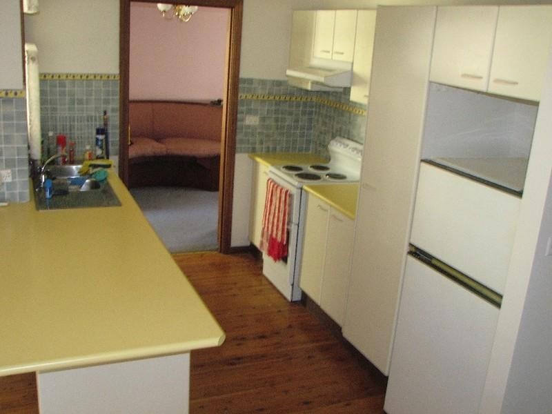 7 South Street, Thirlmere NSW 2572