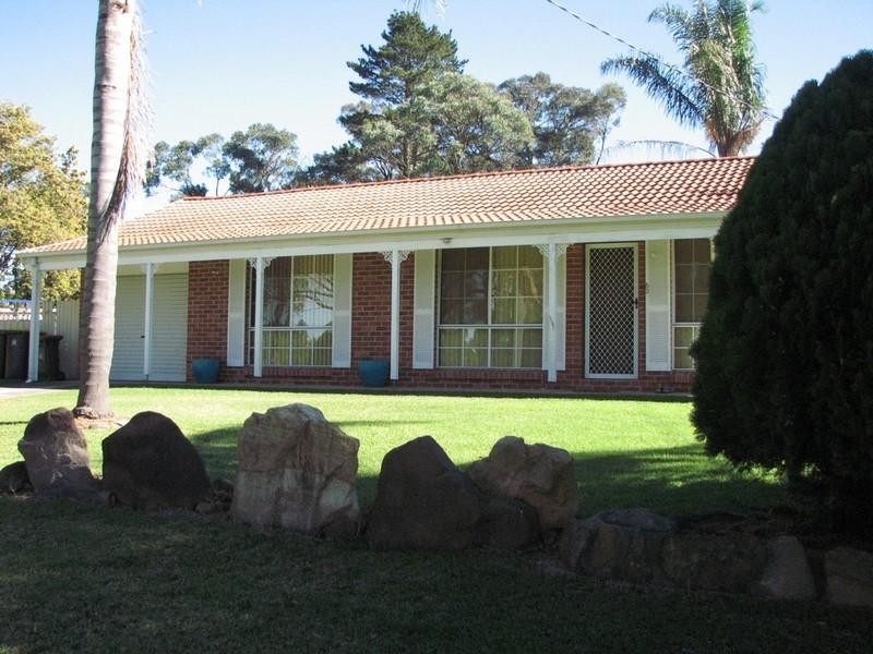 63 Pitt Street, Tahmoor NSW 2573