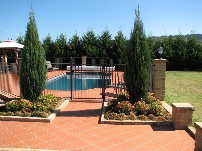 10 Davies Place, Picton NSW 2571