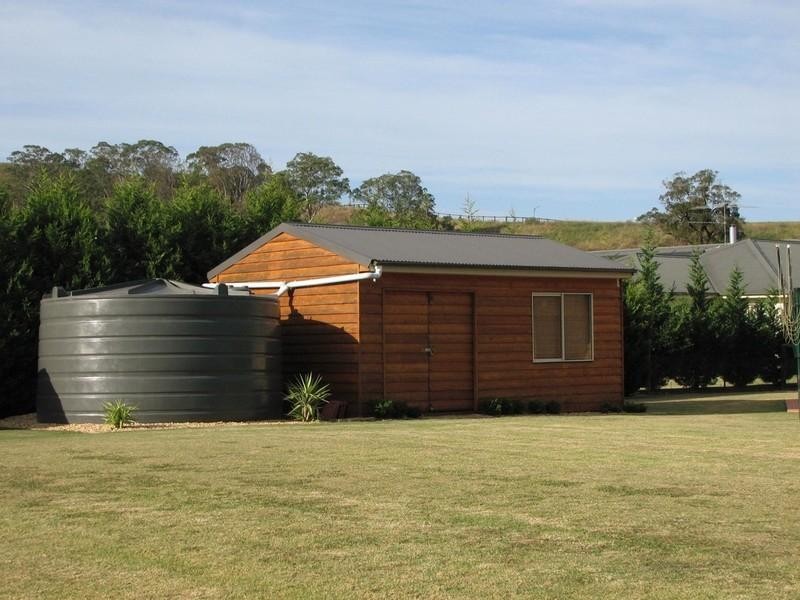 10 Davies Place, Picton NSW 2571