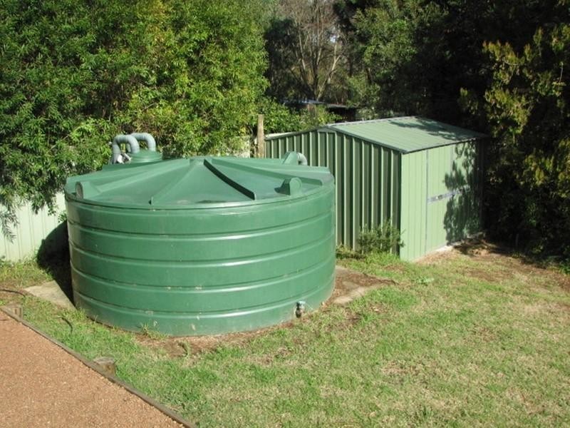 9 Carlton Road, Thirlmere NSW 2572