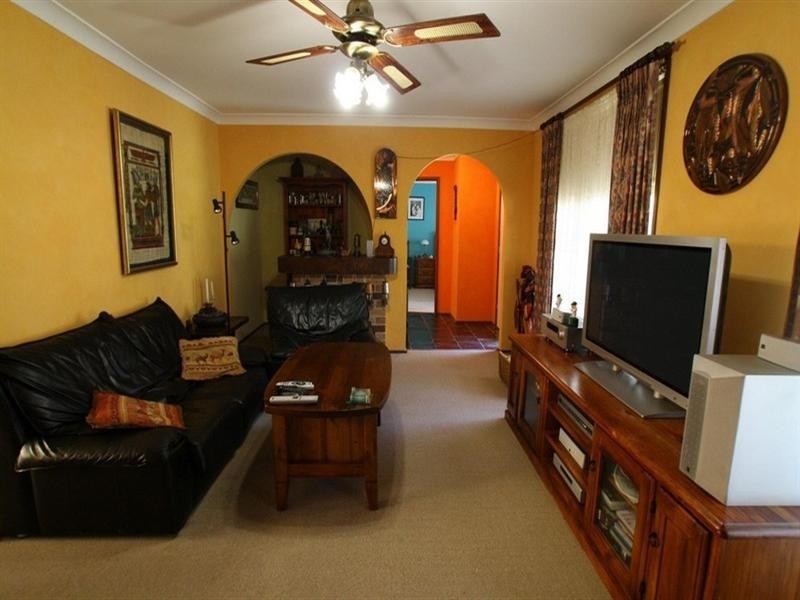 35 Antill Street, Thirlmere NSW 2572