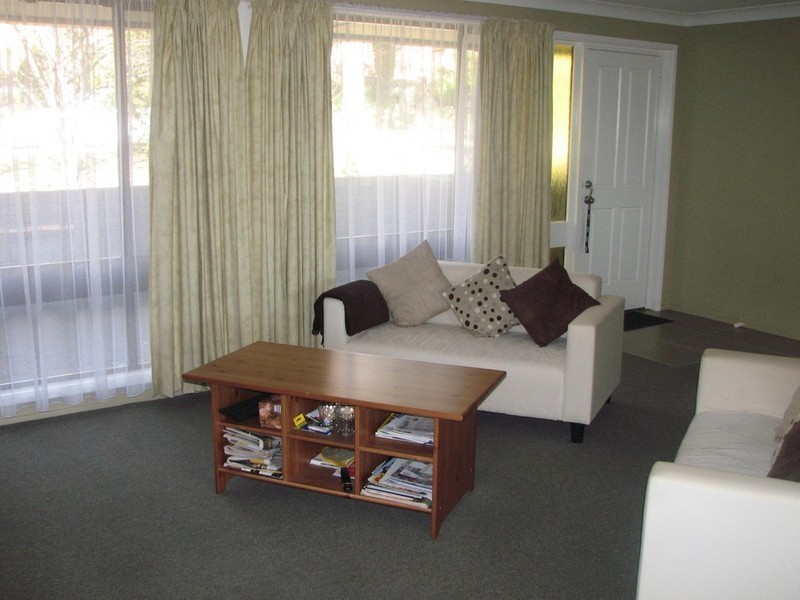 11 Hollier Road, Picton NSW 2571