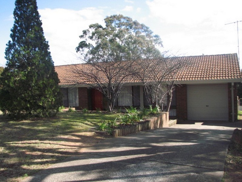 11 Hollier Road, Picton NSW 2571