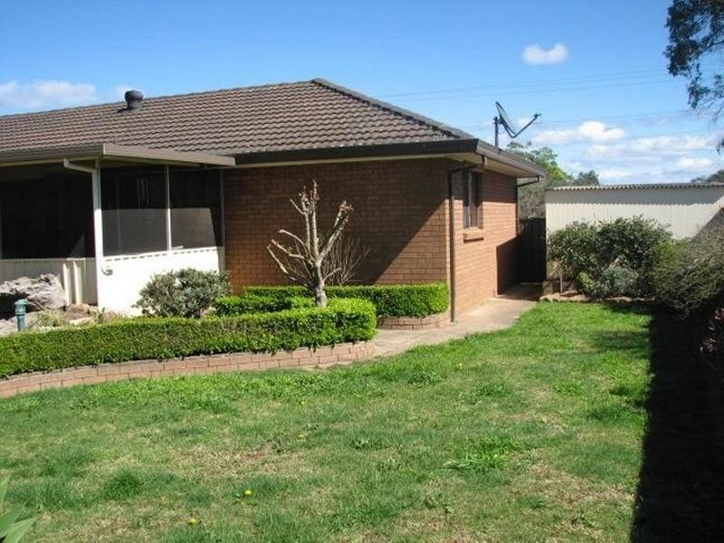 62 Westbourne Avenue, Thirlmere NSW 2572