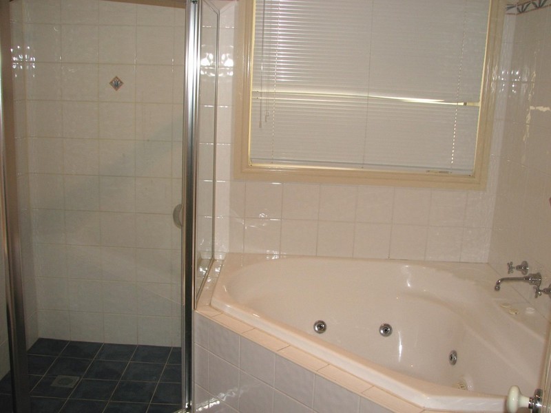 13 Haddon Place, Picton NSW 2571