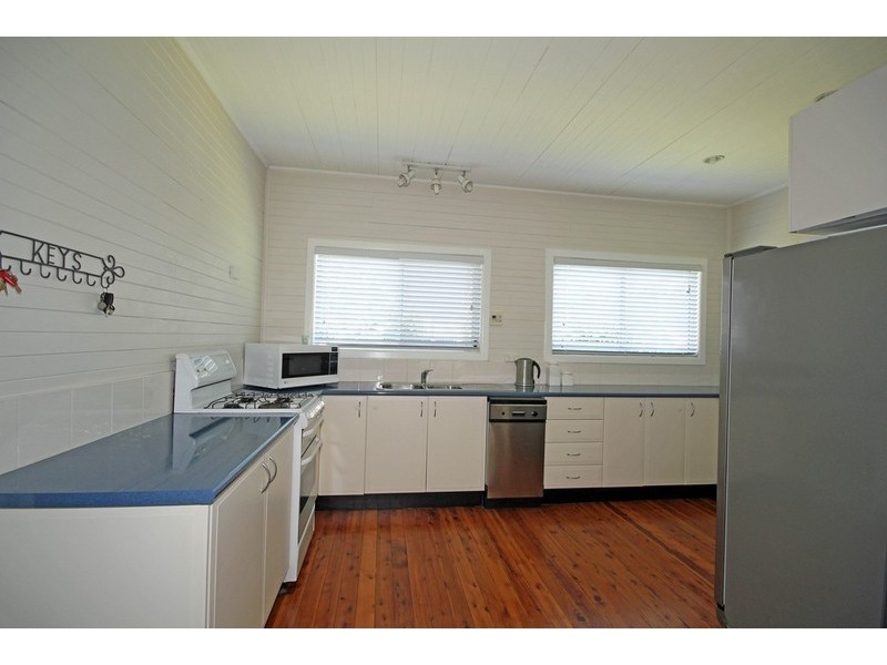 17 Antill Street, Picton NSW 2571