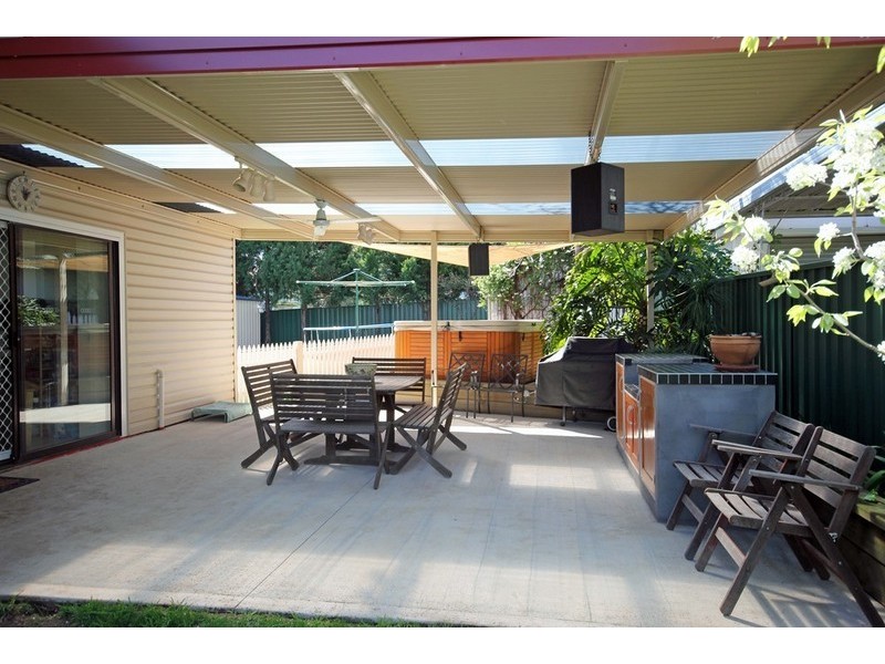 17 Antill Street, Picton NSW 2571