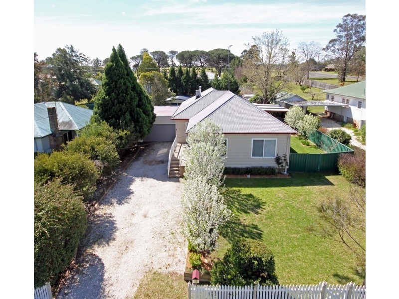 17 Antill Street, Picton NSW 2571
