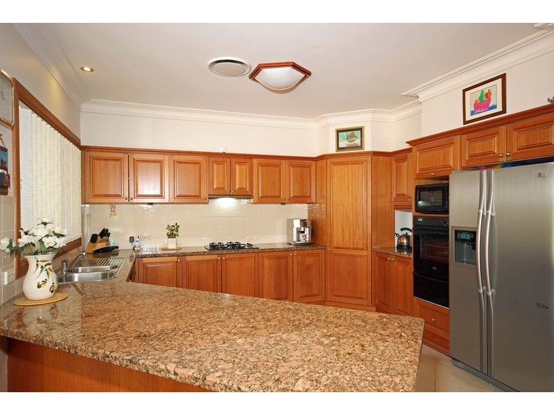 10 Davies Place, Picton NSW 2571