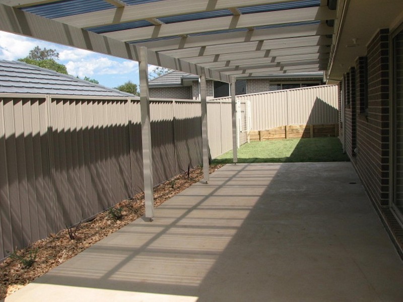 1 Thompson Place, Tahmoor NSW 2573