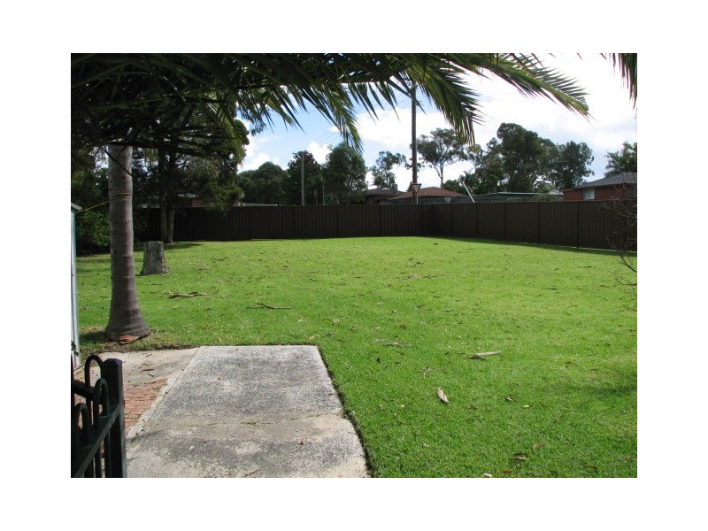 4 King Street, Tahmoor NSW 2573