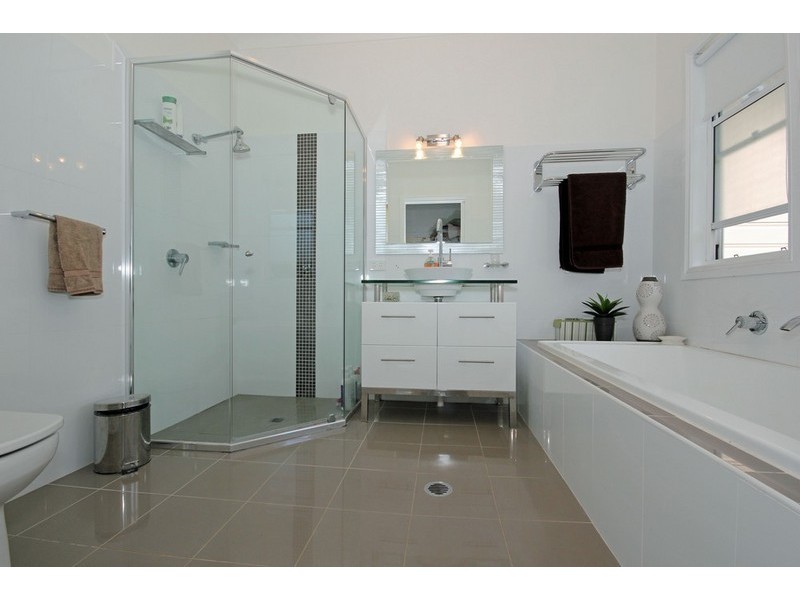 1A Campbell Street, Picton NSW 2571