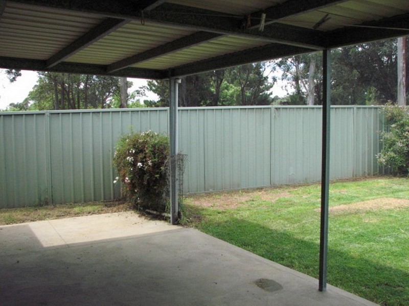 271 Thirlmere Way, Thirlmere NSW 2572