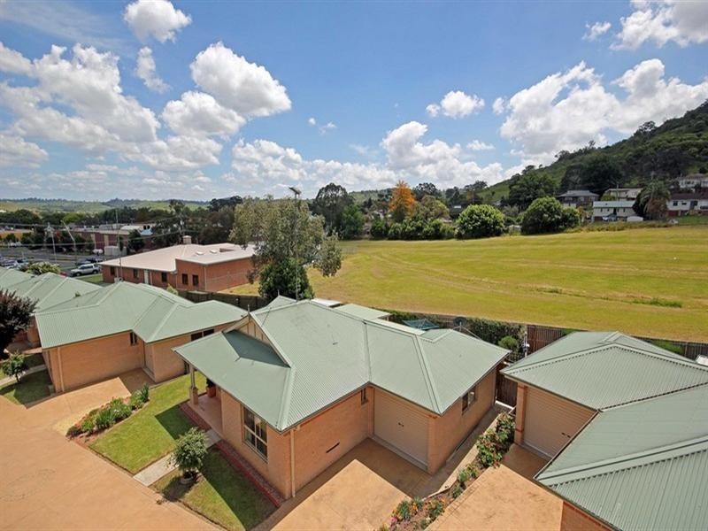 4/9 Colden Street, Picton NSW 2571