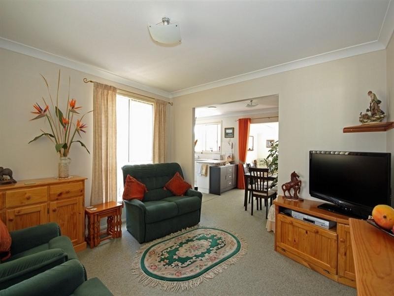 4/9 Colden Street, Picton NSW 2571