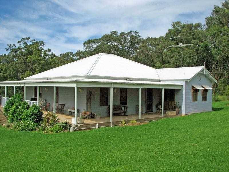 135 Lakes Street, Thirlmere NSW 2572