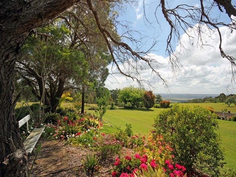 15 Plateau Drive, Razorback NSW 2571