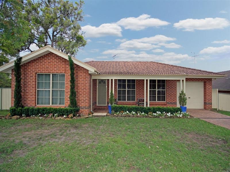 39 Turner Street, Thirlmere NSW 2572