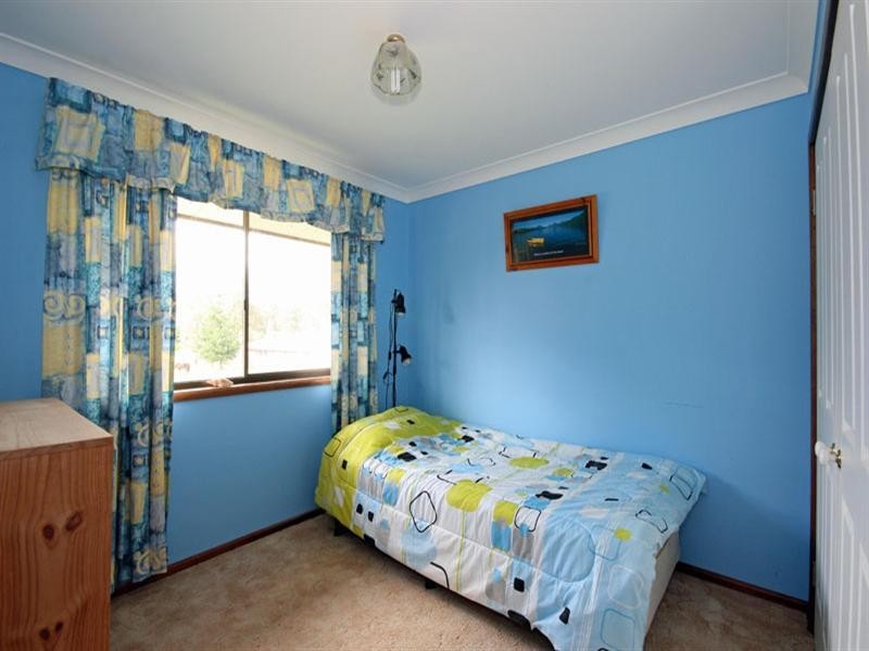 4 Mason Street, Thirlmere NSW 2572