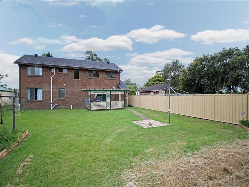 4 Mason Street, Thirlmere NSW 2572