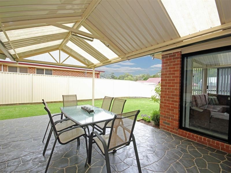 339 Thirlmere Way, Thirlmere NSW 2572