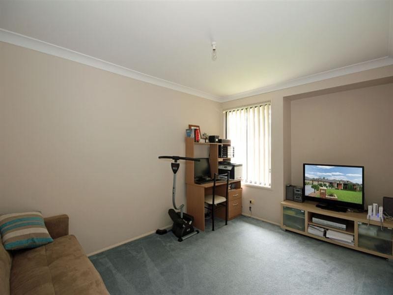 339 Thirlmere Way, Thirlmere NSW 2572