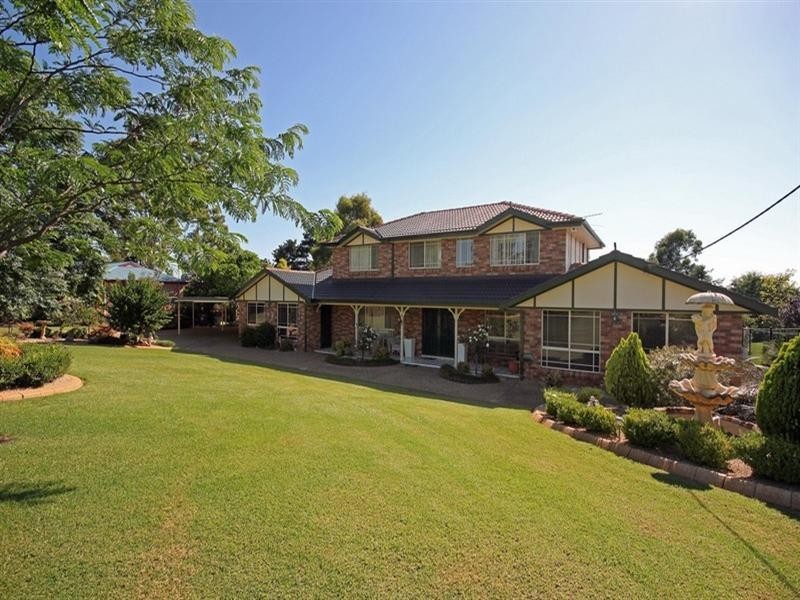 9 Durham Street, Douglas Park NSW 2569