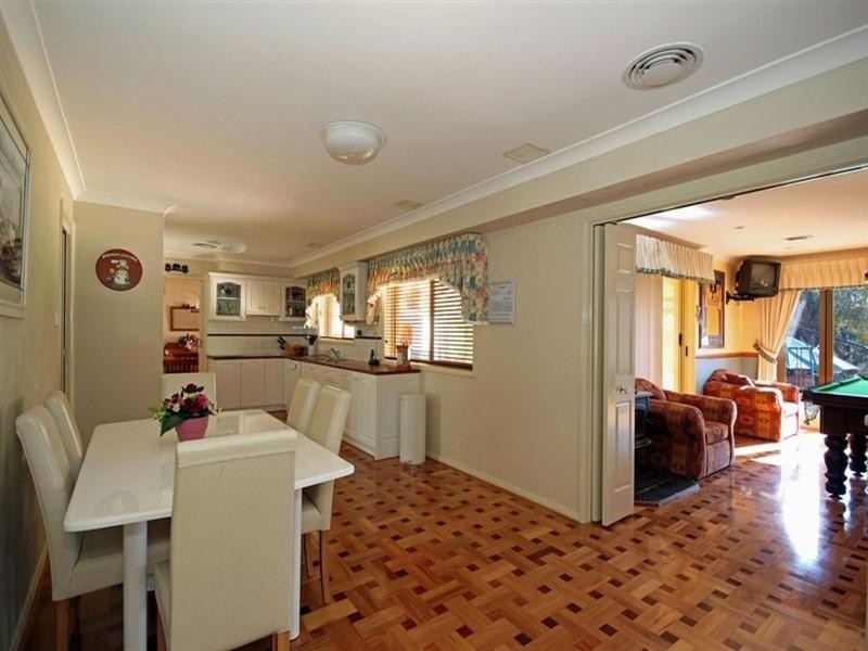 9 Durham Street, Douglas Park NSW 2569