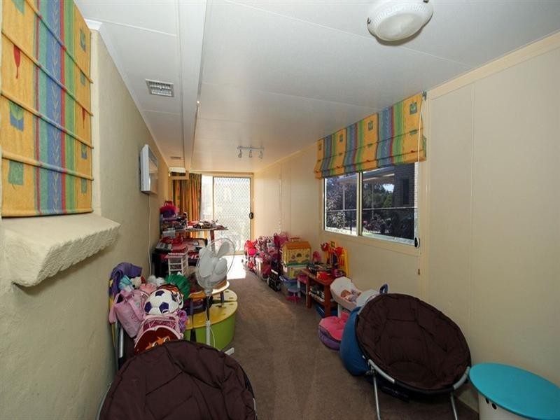 9 Durham Street, Douglas Park NSW 2569