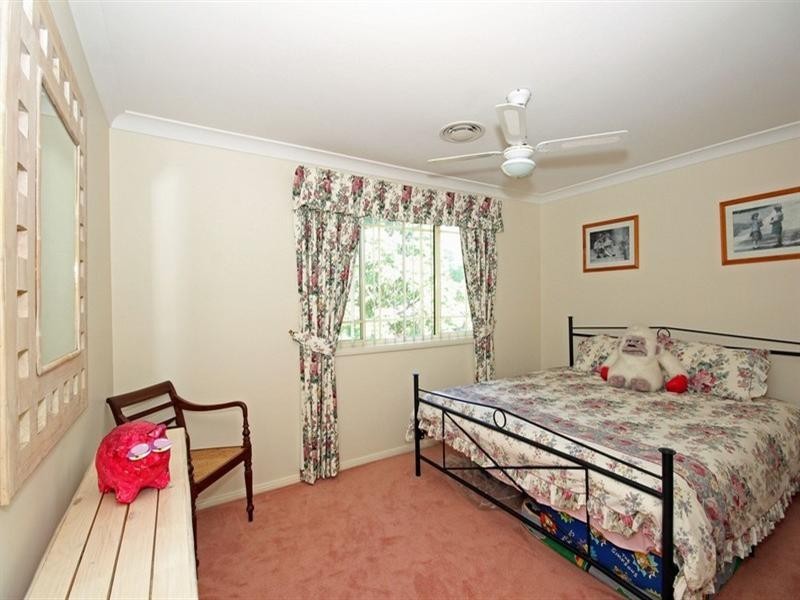 9 Durham Street, Douglas Park NSW 2569