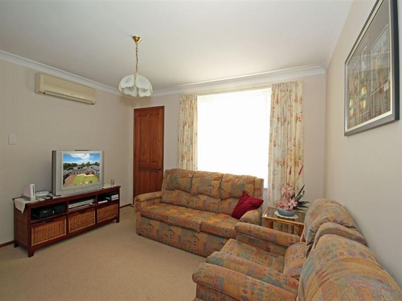 50 Westbourne Avenue, Thirlmere NSW 2572