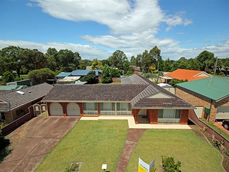 50 Westbourne Avenue, Thirlmere NSW 2572