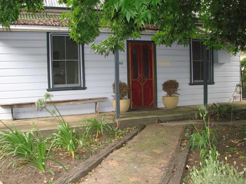 80 Westbourne Avenue, Thirlmere NSW 2572