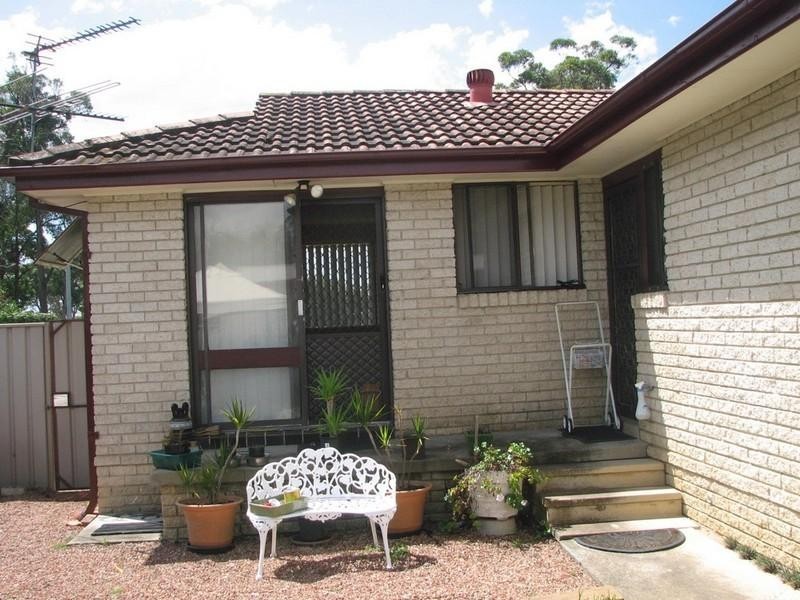 10 Mason Street, Thirlmere NSW 2572