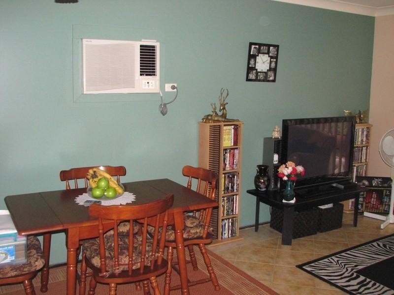 10 Mason Street, Thirlmere NSW 2572