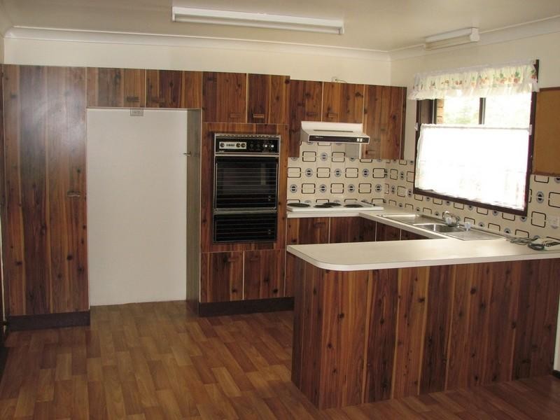 9 Stuart Place, Tahmoor NSW 2573