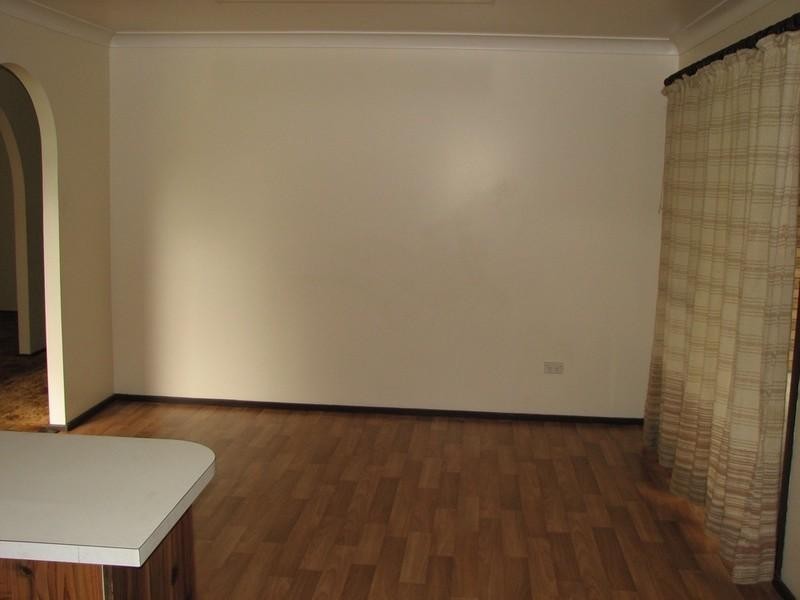 9 Stuart Place, Tahmoor NSW 2573