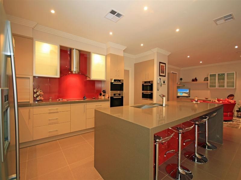 8 Stargard Crescent, Picton NSW 2571