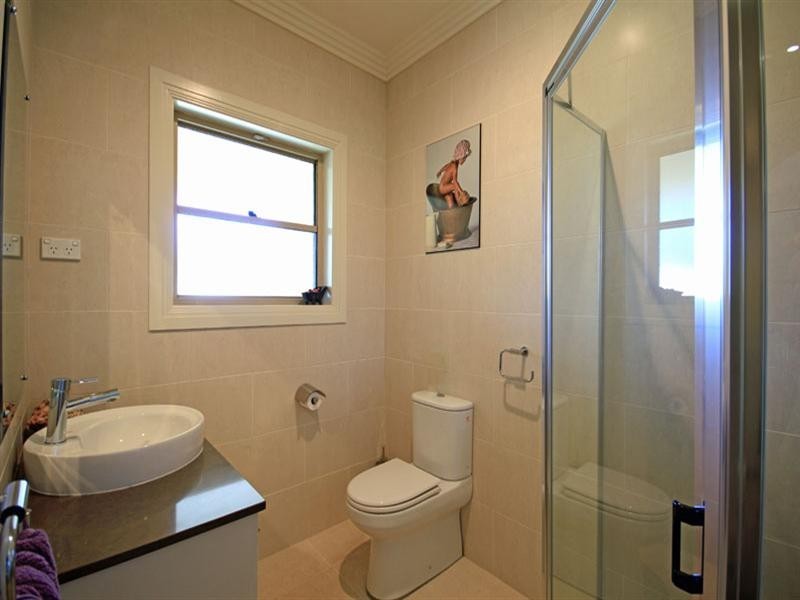 8 Stargard Crescent, Picton NSW 2571