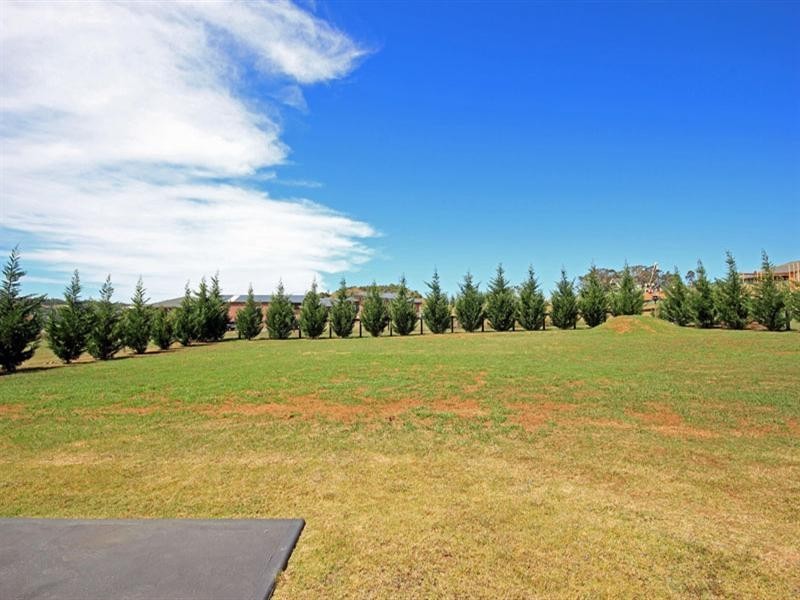 8 Stargard Crescent, Picton NSW 2571