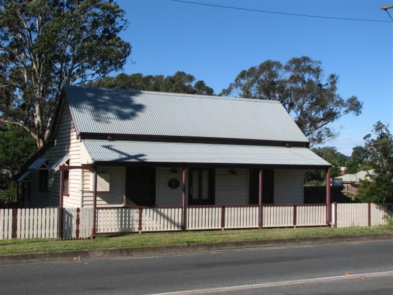 355 Thirlmere Way, Thirlmere NSW 2572