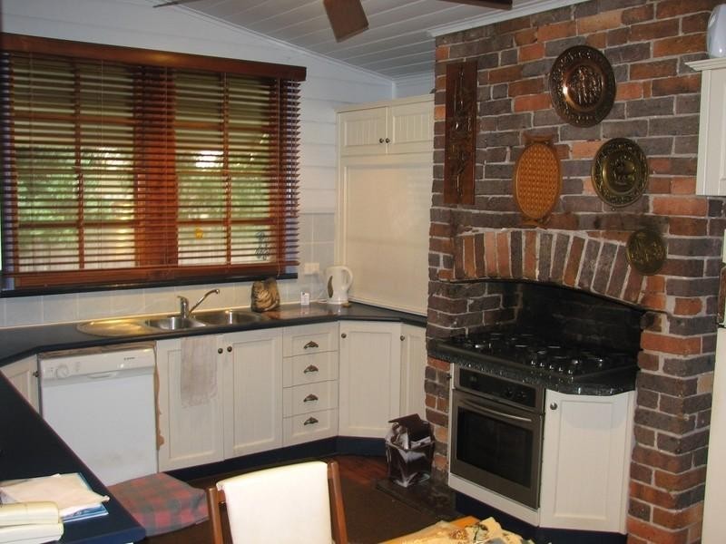 355 Thirlmere Way, Thirlmere NSW 2572