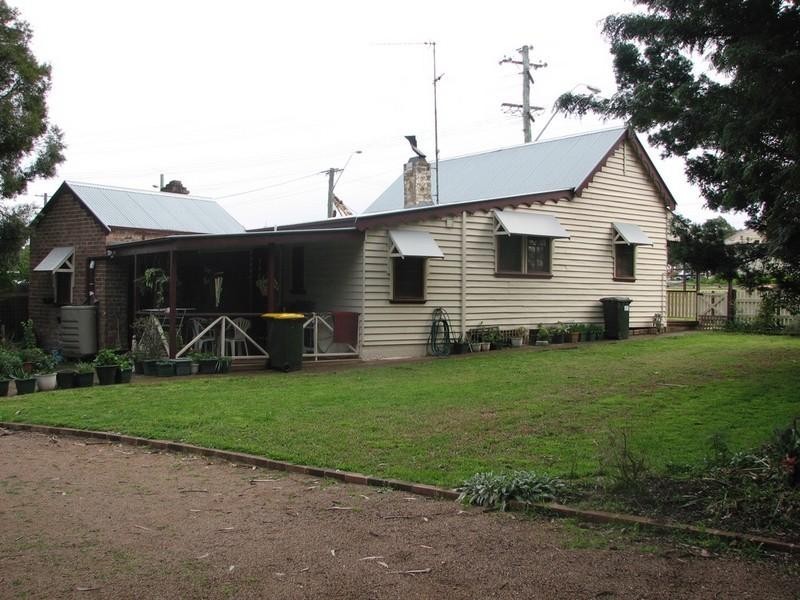 355 Thirlmere Way, Thirlmere NSW 2572