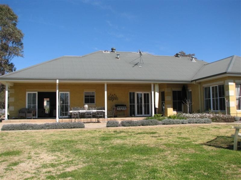7 The Ironbarks, Picton NSW 2571