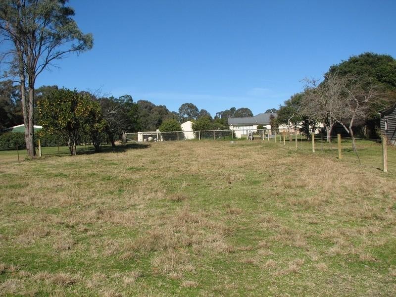20 Richardson Street, Thirlmere NSW 2572